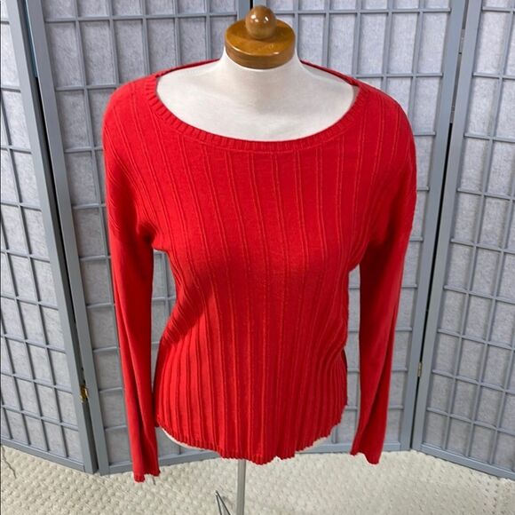 Tristan Scarlet Crew Neck Sweater - Picture 1 of 5
